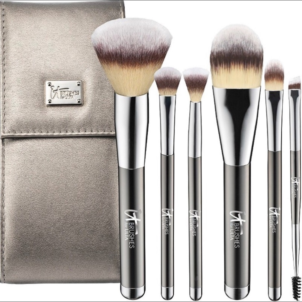 It Cosmetics Makeup Brush Set